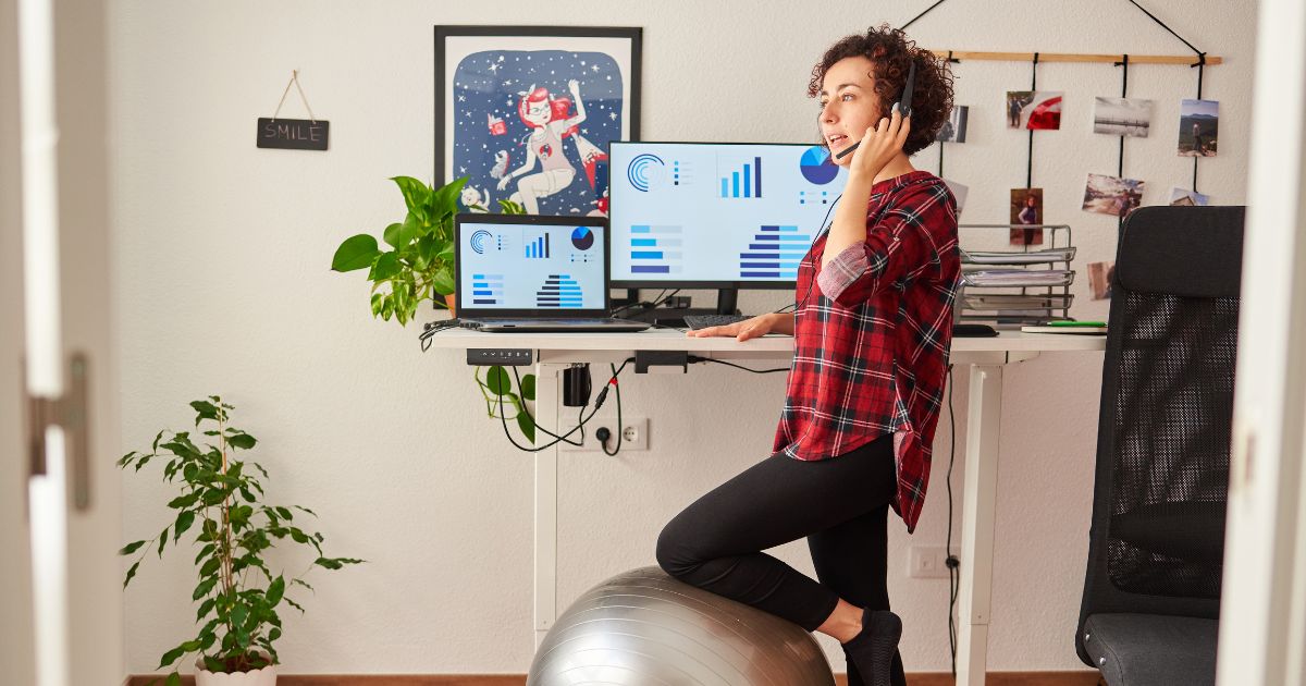 why are standing desks better for artists