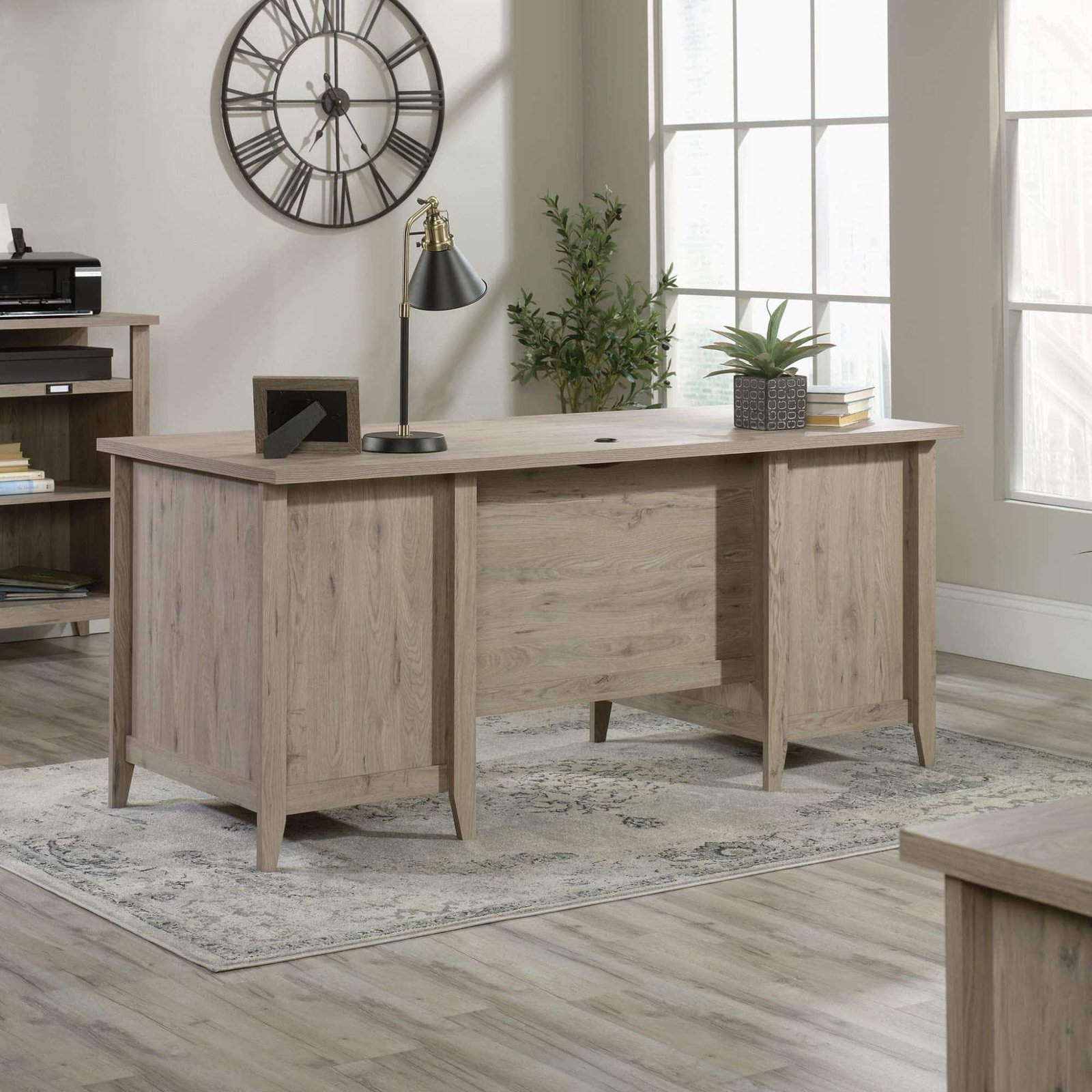 Best Executive Desk Options for 2025 Workspaces